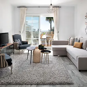 first-line-golf-apartment-in-cabopino-ii.1costadelsol.com/