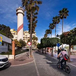 Junto Al Faro .marbella Centro.vistas Mar Y El Puerto. Apartamento